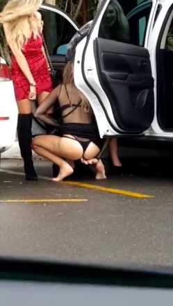 Slut’s piss in parking